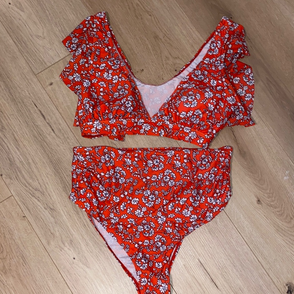 Women’s (M) Ruffle Top High Waist Two Piece Swimsuit. Orange Floral Cottagecore.